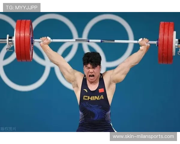 男子举重90公斤级再破纪录，新秀挺举表现亮眼